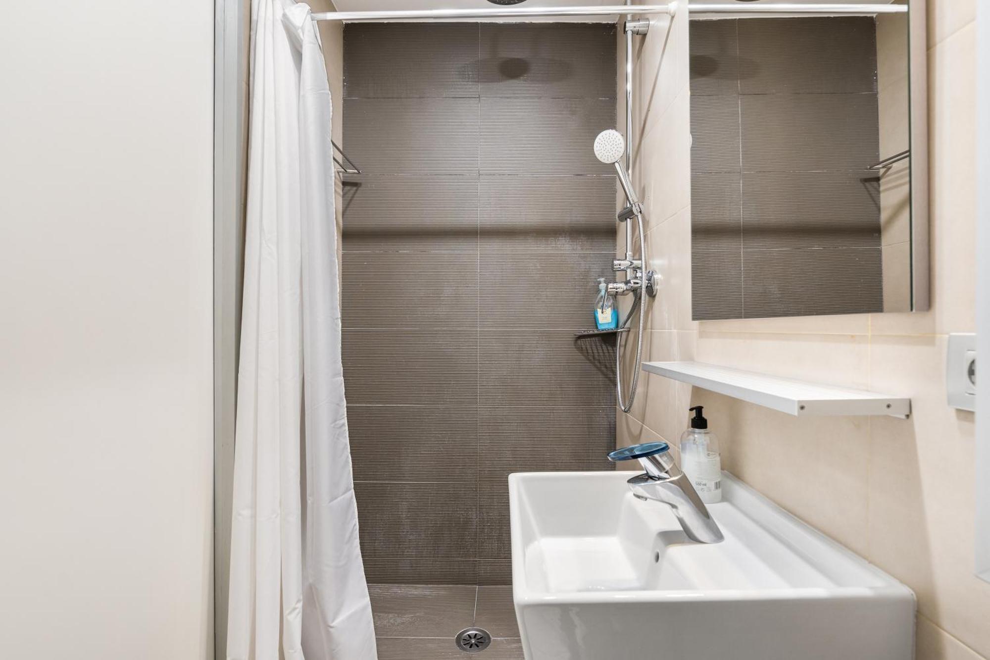 Appartement For Couples, Families And Groups, Center